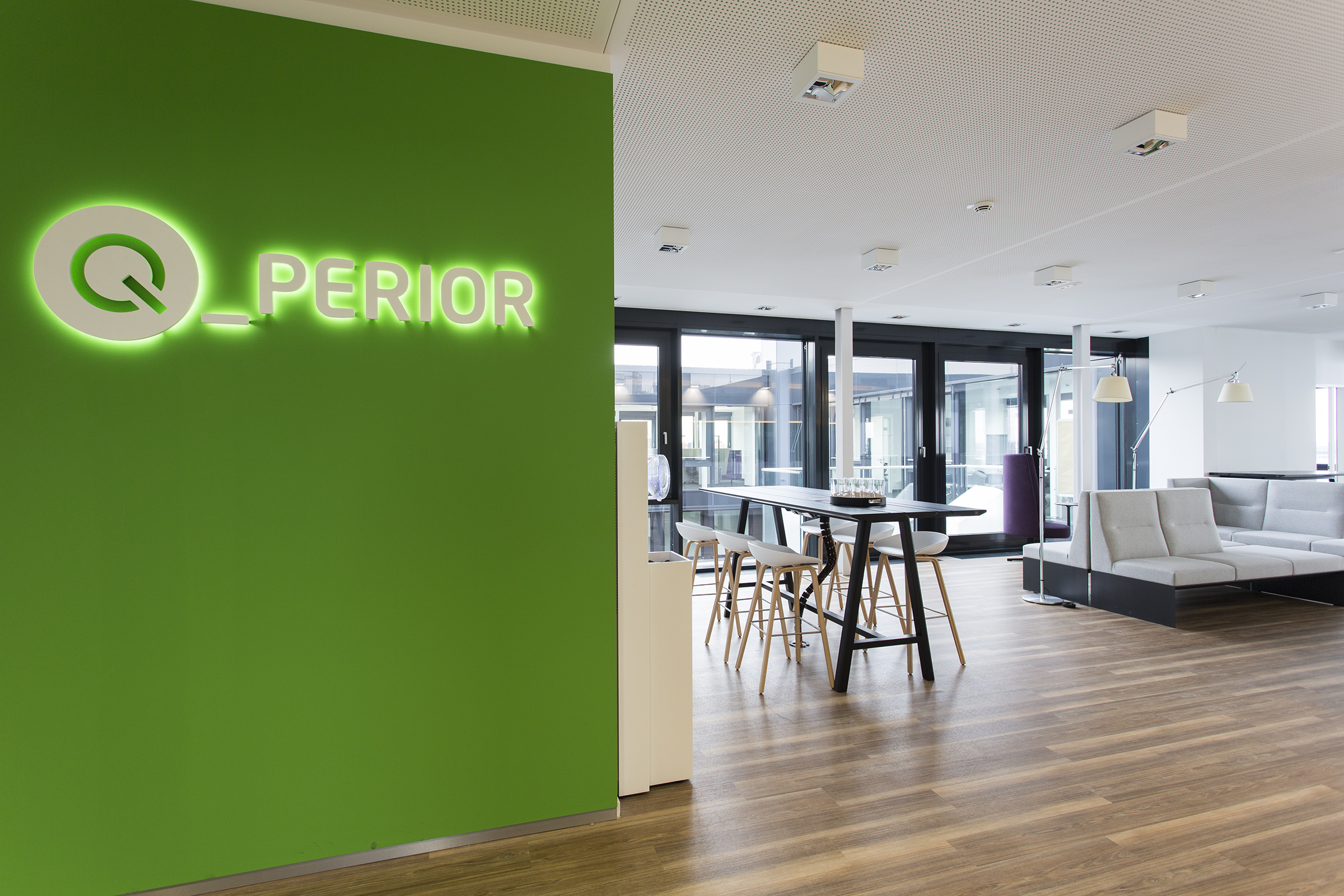 Karriereinfos & Jobs bei Q_PERIOR AG Absolventa